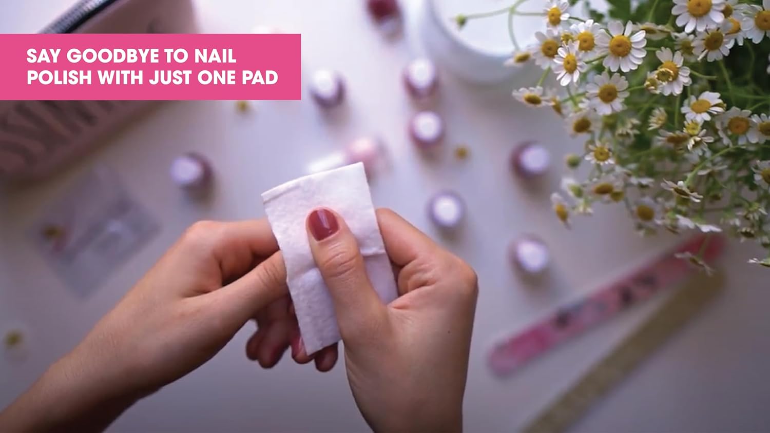 Packaging for Diamond Wipes Acetone Nail Polish Remover Pads, showing a box and individual pads with text highlighting features such as being lint-free and infused with aloe vera.